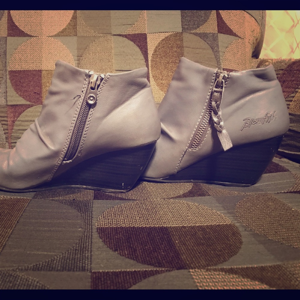 Grey blowfish heels for girls